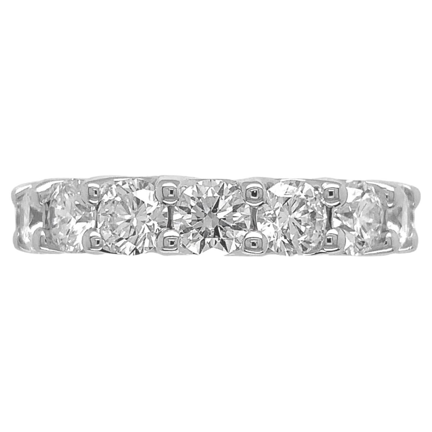 18K White Gold 4.38 carat tw Diamond Eternity Band Ring size 6.5