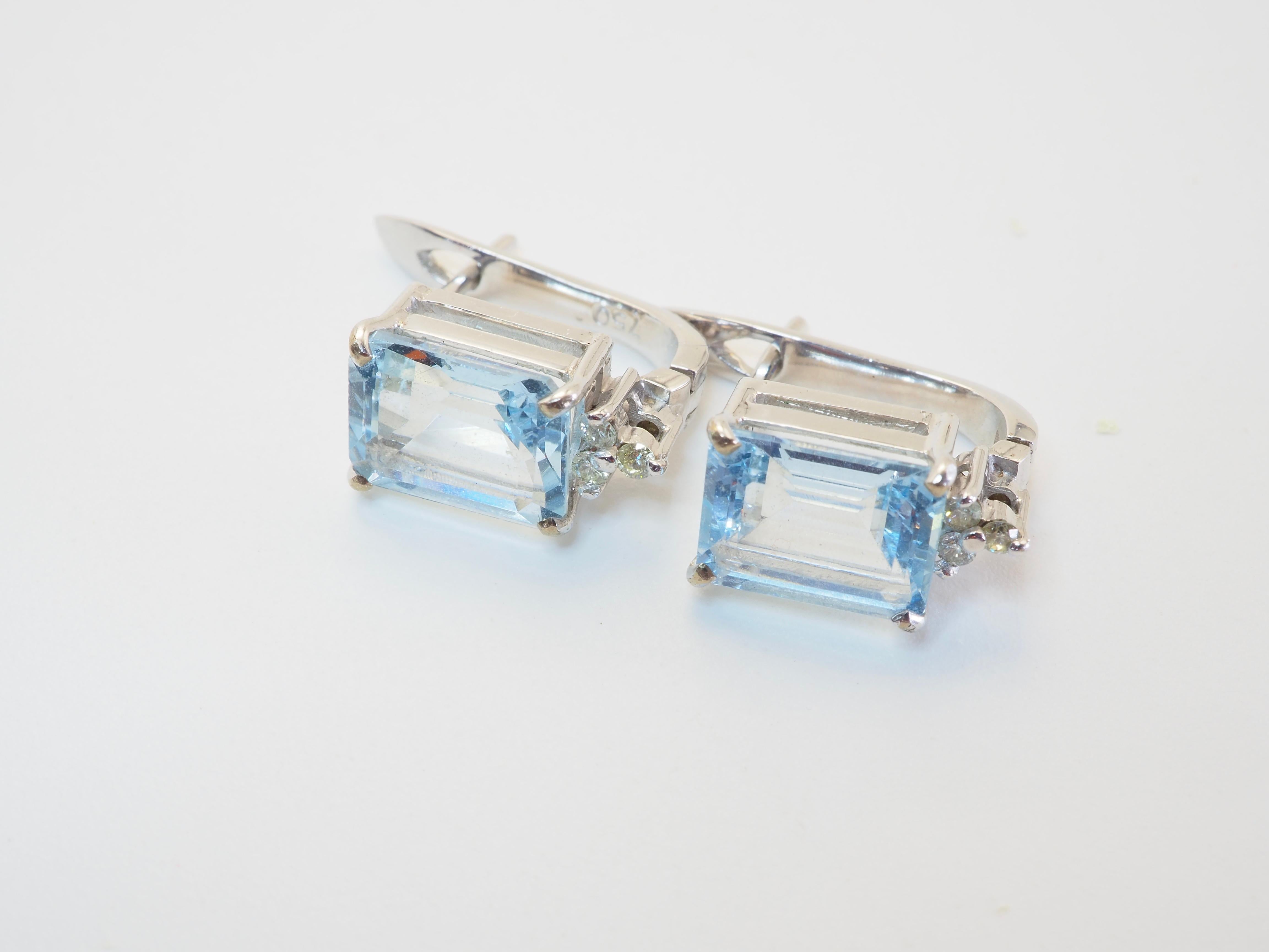 Boucles d'oreilles en or blanc 18 carats 4.40ct aigue-marine glacée et 0.12ct diamant Neuf - En vente à เกาะสมุย, TH