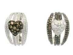 Boucles d'oreilles en or blanc 18 carats avec diamants champagne fantaisie taille grand cœur de 4,40 carats