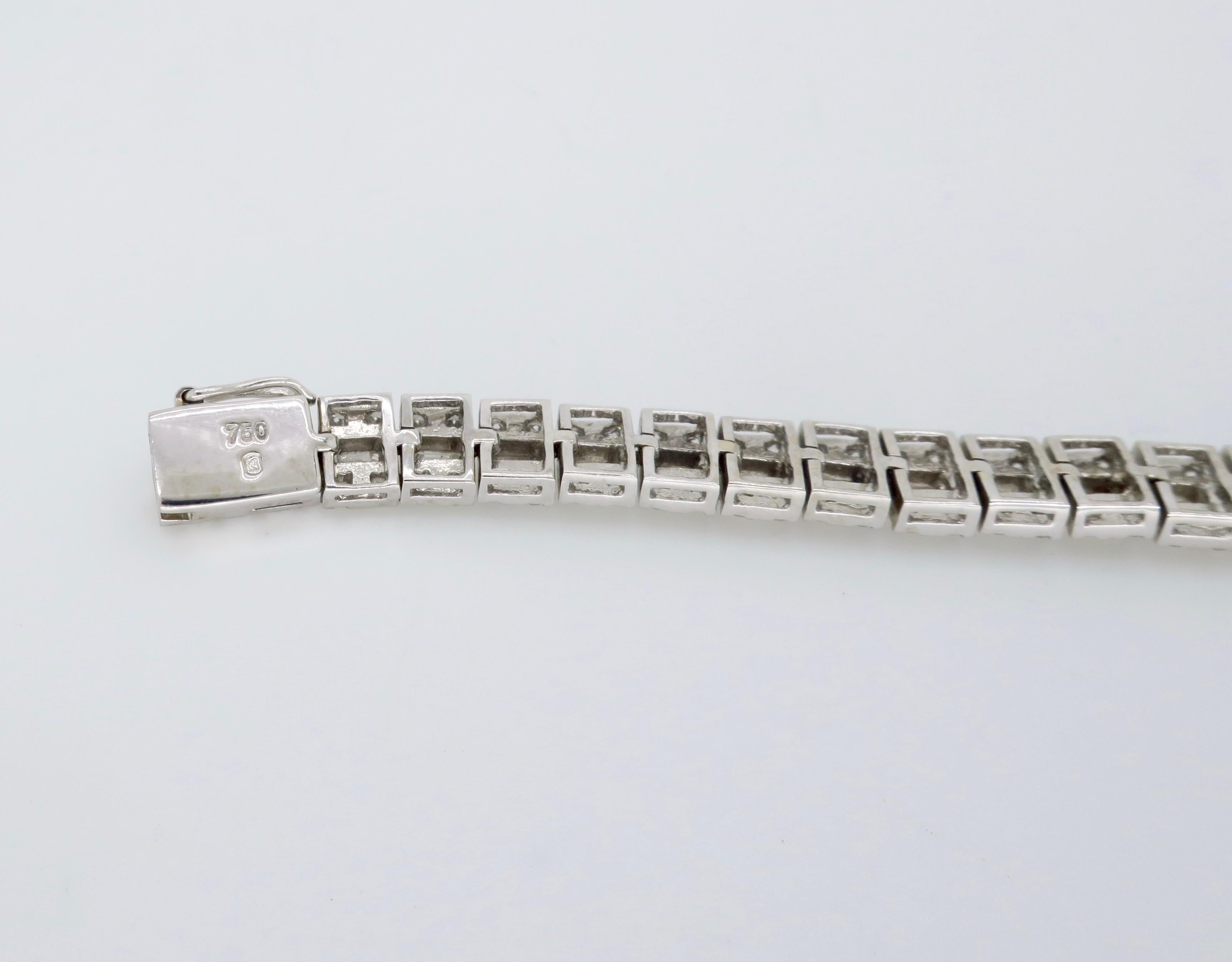 18 Karat White Gold 4.60 Carat Diamond Bracelet For Sale 4
