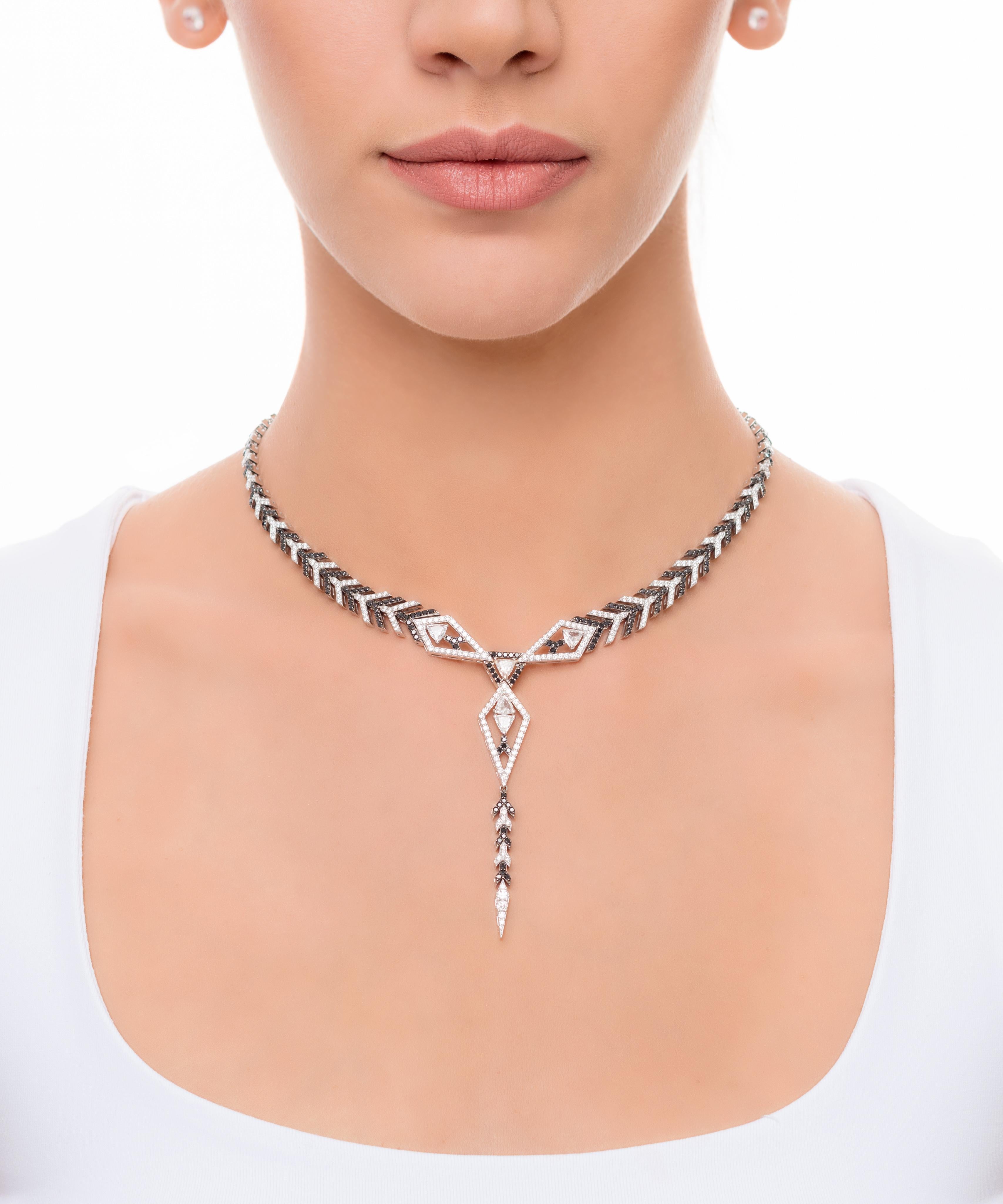 Women's 18 Karat Gold & 4.66 Cts Black 5.56 Cts White Diamonds Arrow Necklace by Alessa For Sale