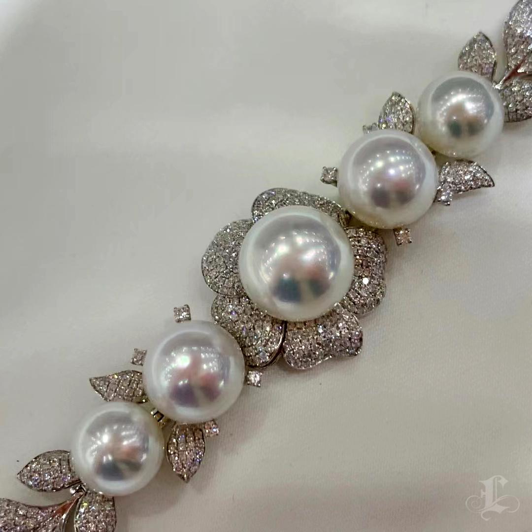 【Crown Radiance】Imperial Leaf 10–13mm South Sea Pearl & 4.85ct Diamond Bracelet For Sale 1