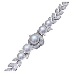 【Crown Radiance】Imperial Leaf 10–13mm South Sea Pearl & 4.85ct Diamond Bracelet