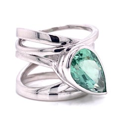 18 Karat White Gold 4.88 Carat Green Beryl Wrap Ring