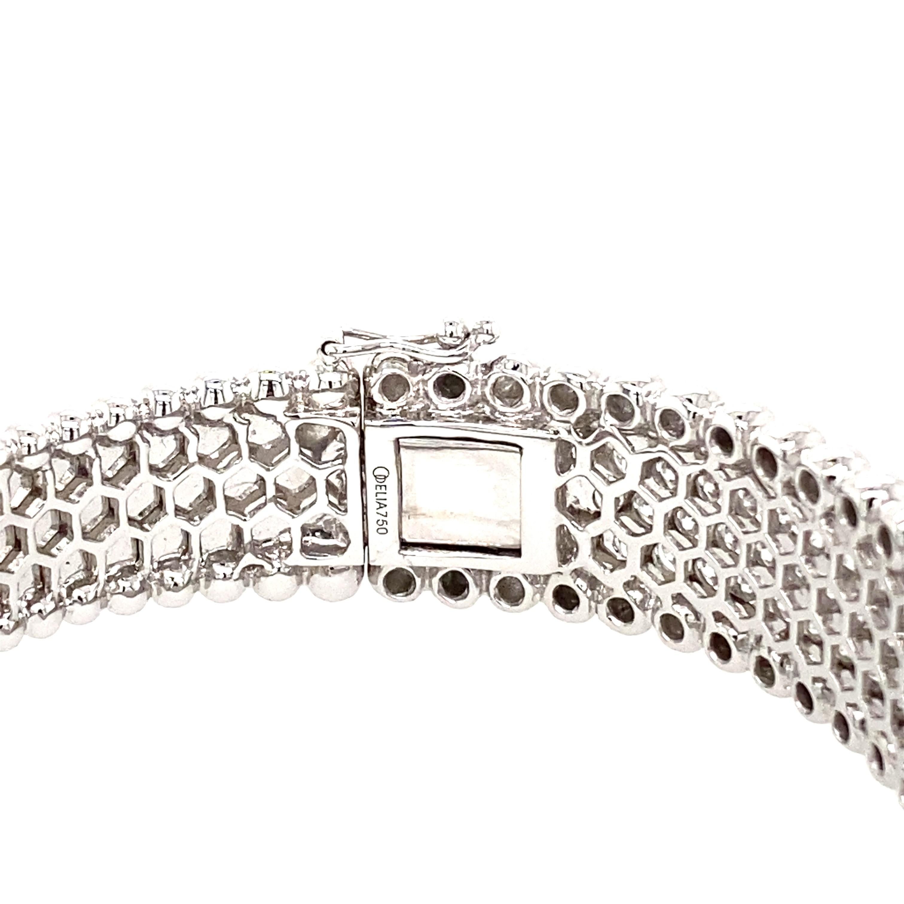 Round Cut  Pave Diamond Bangle 18k White Gold 4.91 Carat Diamond For Sale