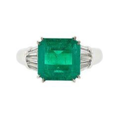 18k White Gold 4.92ctw AGL Emerald Solitaire & Baguette Diamond Dome Accent Ring