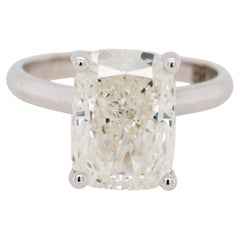 Anello solitario con diamante a taglio radiante in oro bianco 18 carati da 5,03 ct.