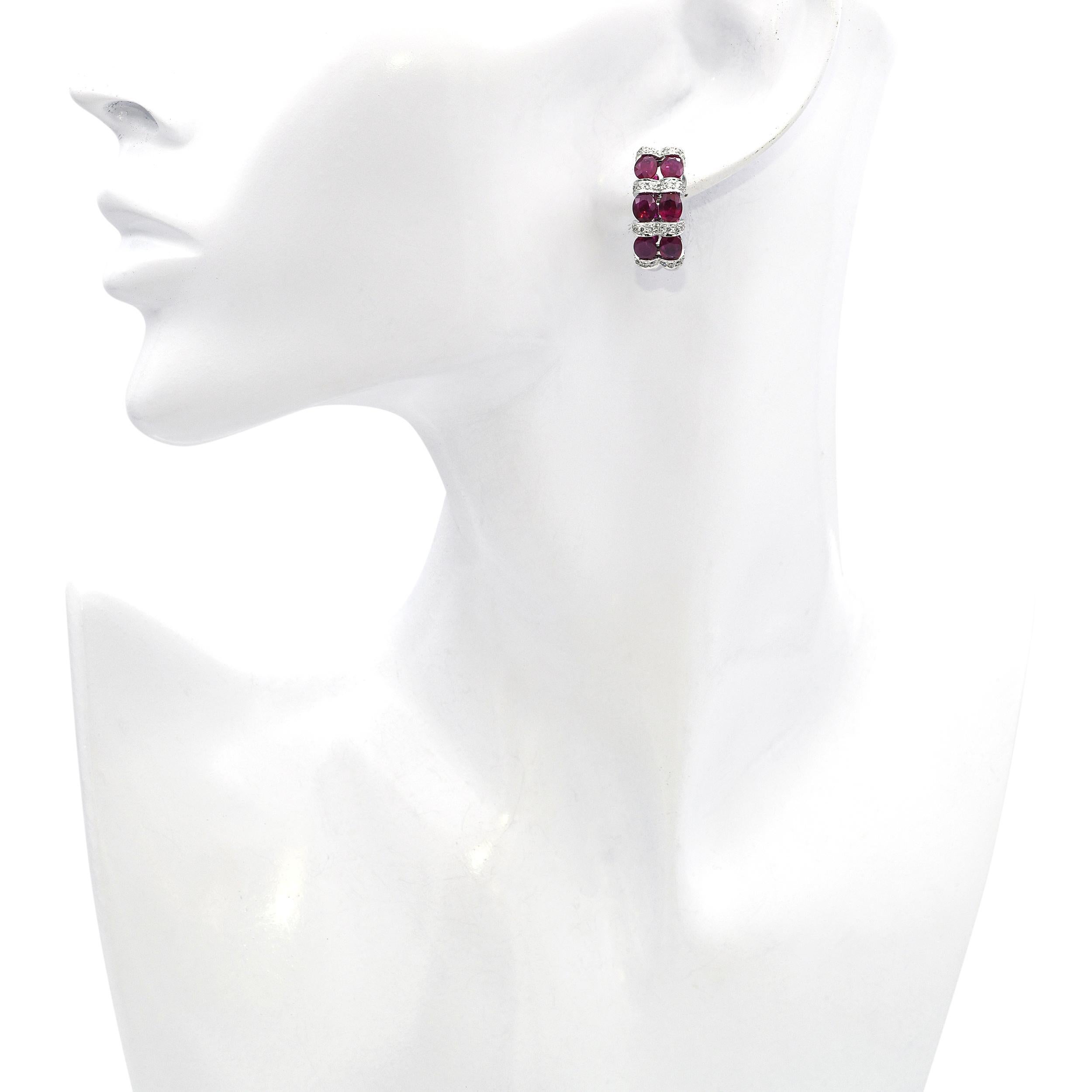 Taille brillant Boucles d'oreilles en or blanc 18k avec rubis 5.10tcw et diamants 0.54tcw en vente