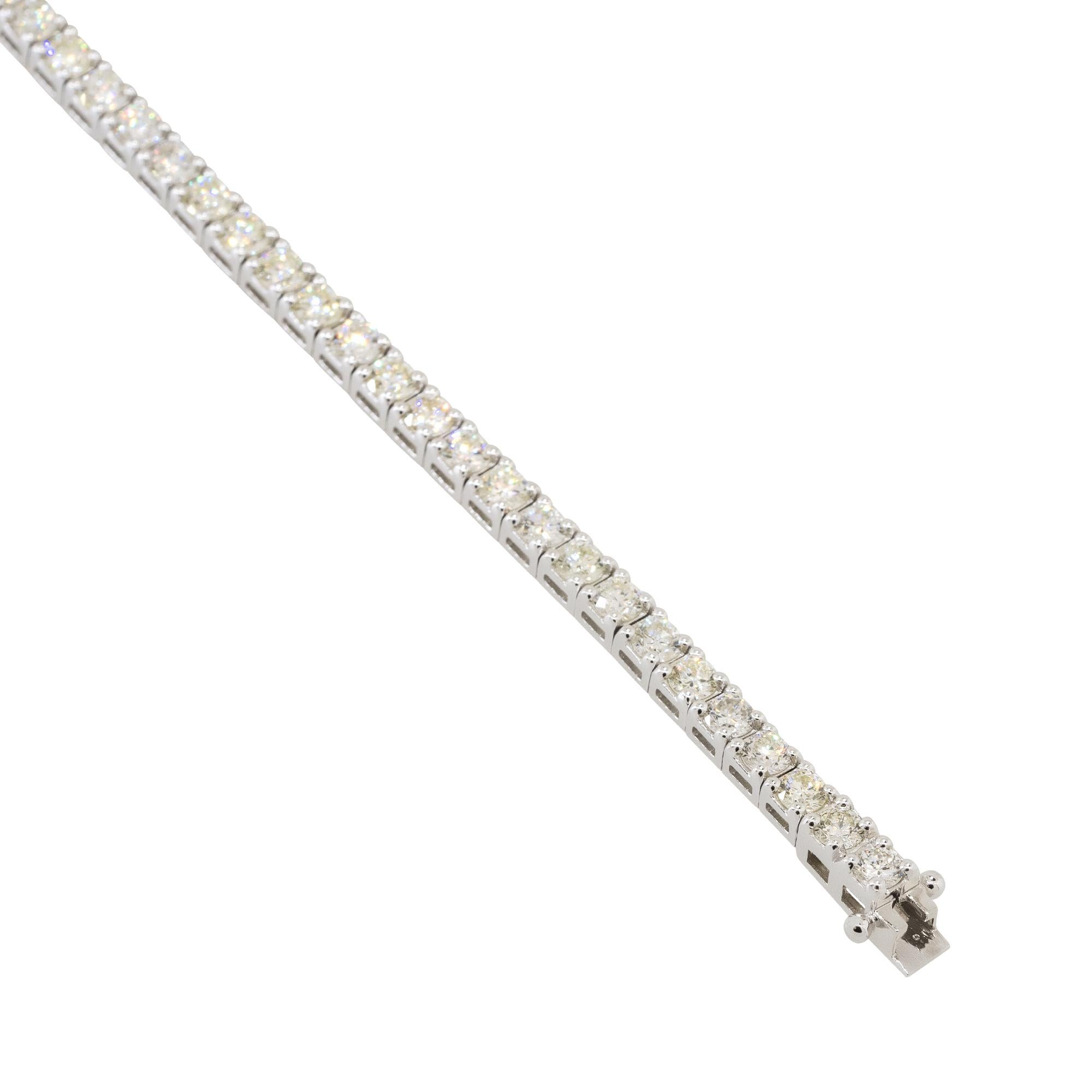 Women's 18k White Gold 5.29ctw Round Brilliant Diamond Tennis Bracelet