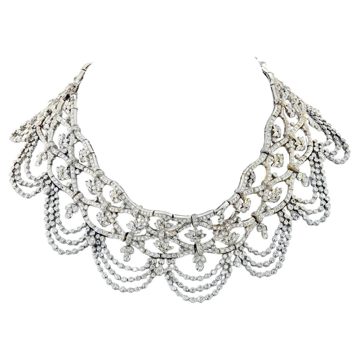 Collier gousset Cléopâtre en or blanc 18 carats et diamants 60 carats