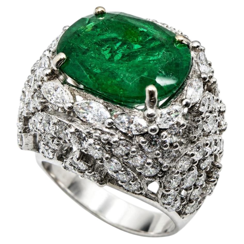 18K Weißgold 6.32 Karat Smaragd und Diamant Cocktail Ring - Größe 7