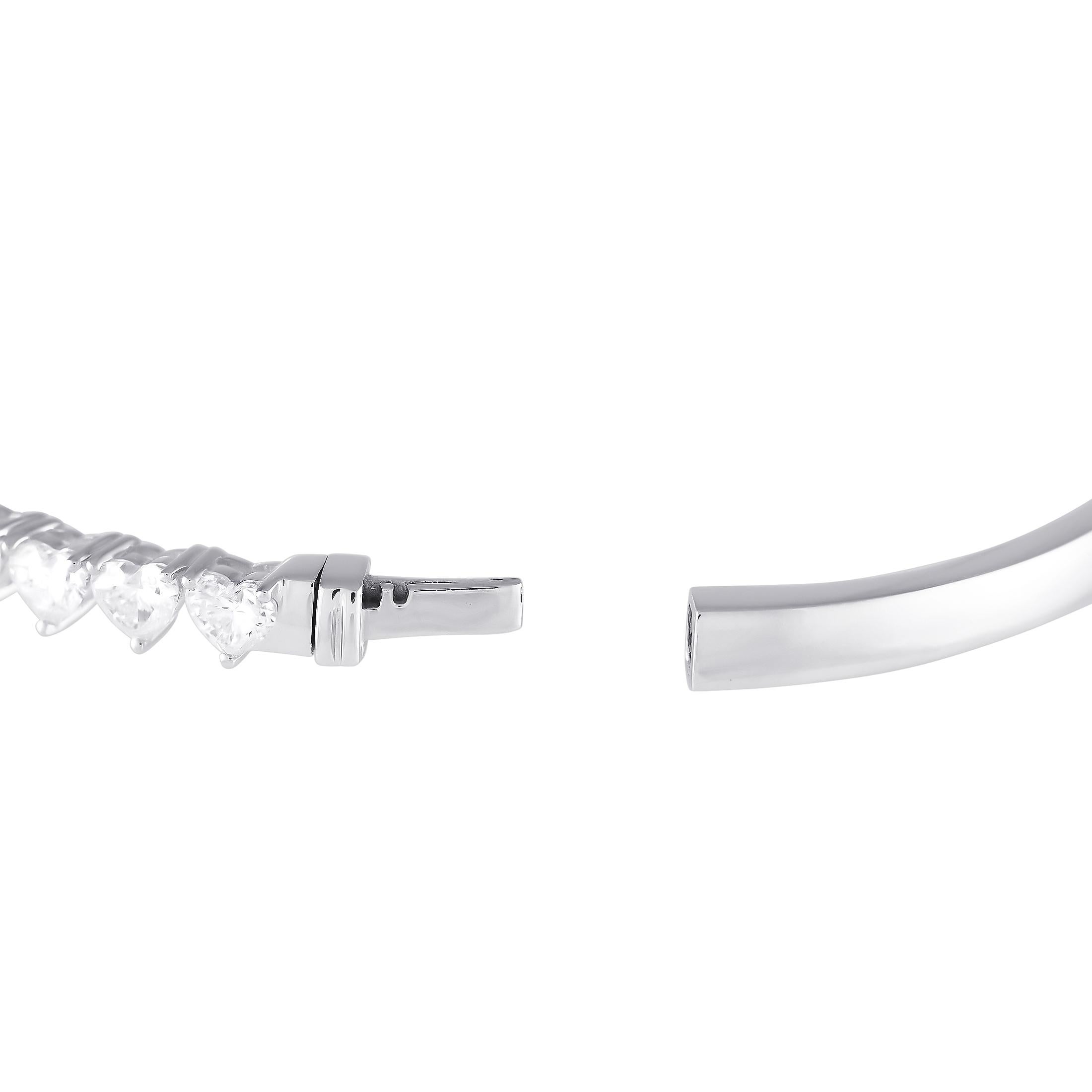 Round Cut 18K White Gold 6.45ct Radiant and Heart-Cut Diamond Bracelet