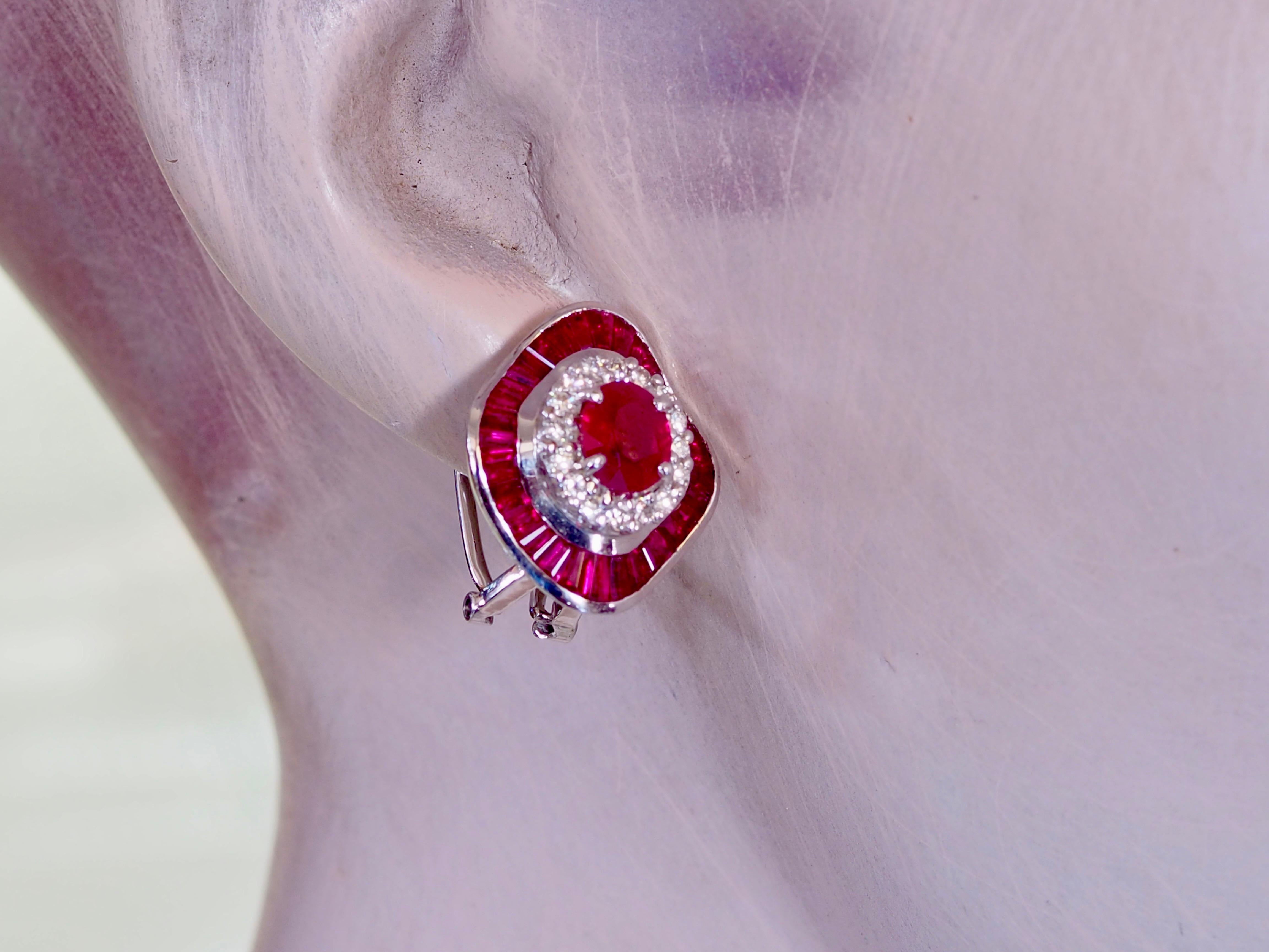 Pendientes de oro blanco de 18 quilates con rubí de 6,59 ct y diamantes de 0,60 ct en venta 2