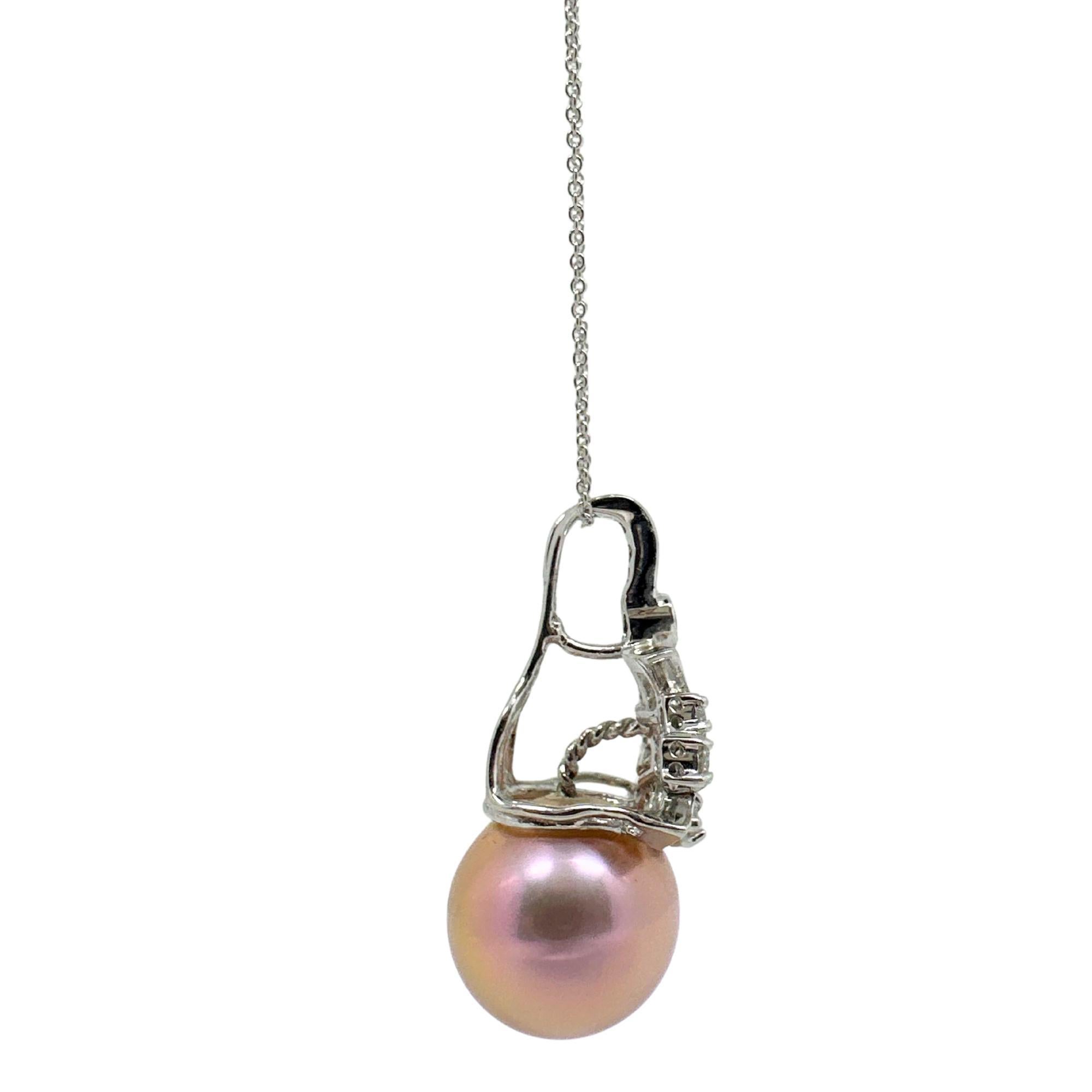 Collar Colgante Oro Blanco 18K .65ct Diamante y Perla Rosa en venta 1