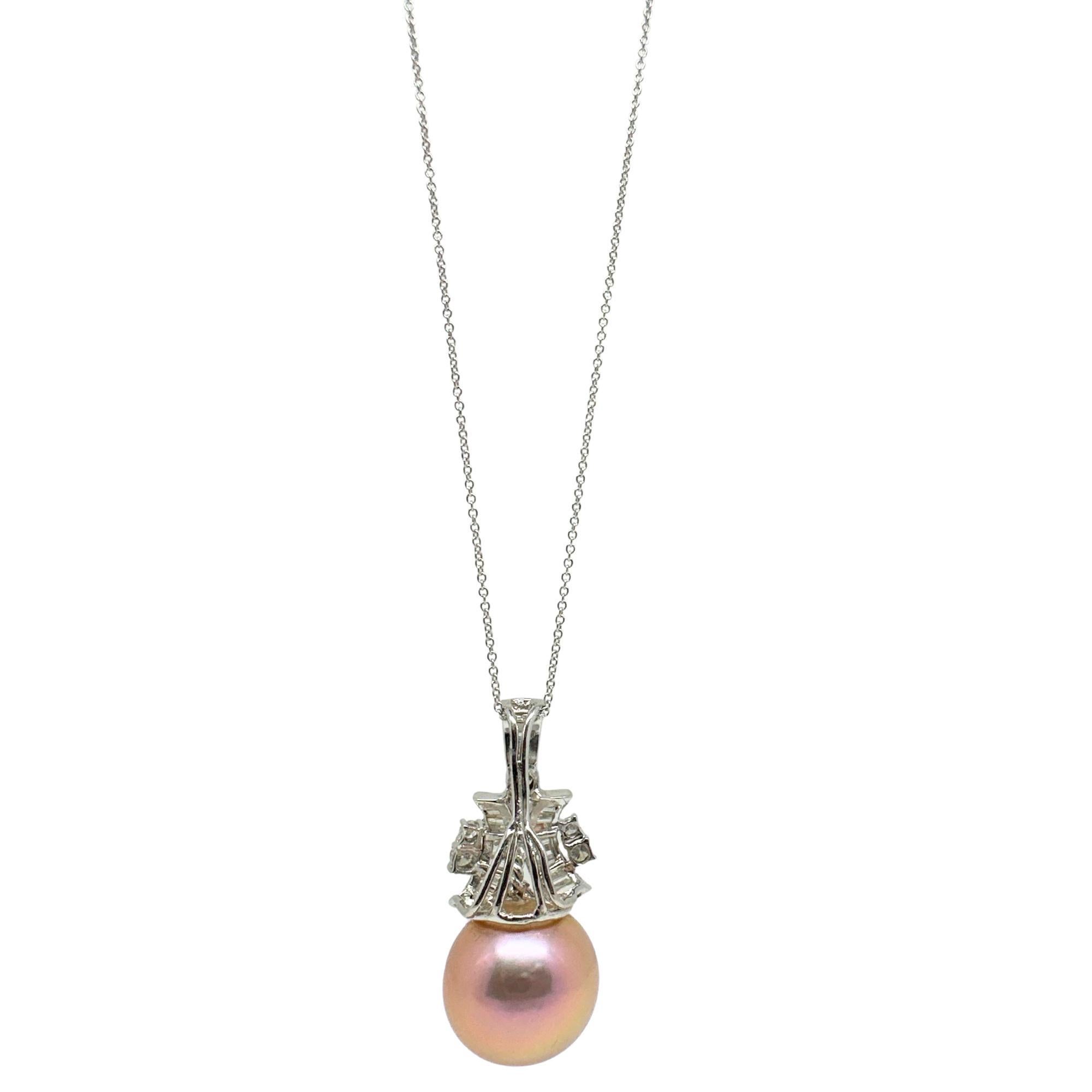 Collar Colgante Oro Blanco 18K .65ct Diamante y Perla Rosa en venta 3