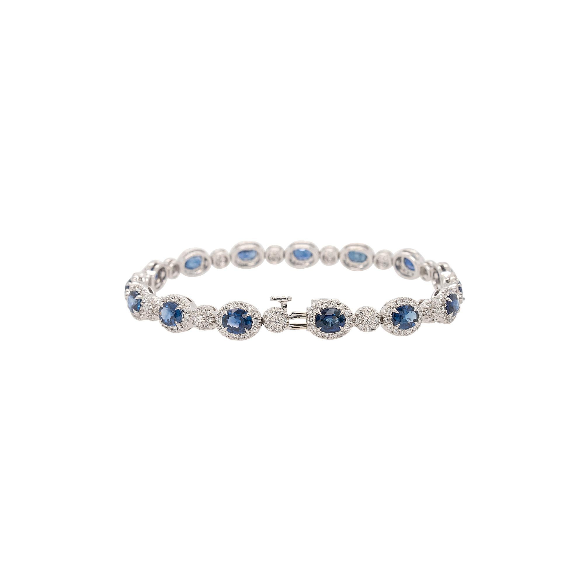 Bracelet en or blanc 18 carats avec saphir ovale de 6,7 carats et diamants naturels de 1,83 carat Pour femmes en vente