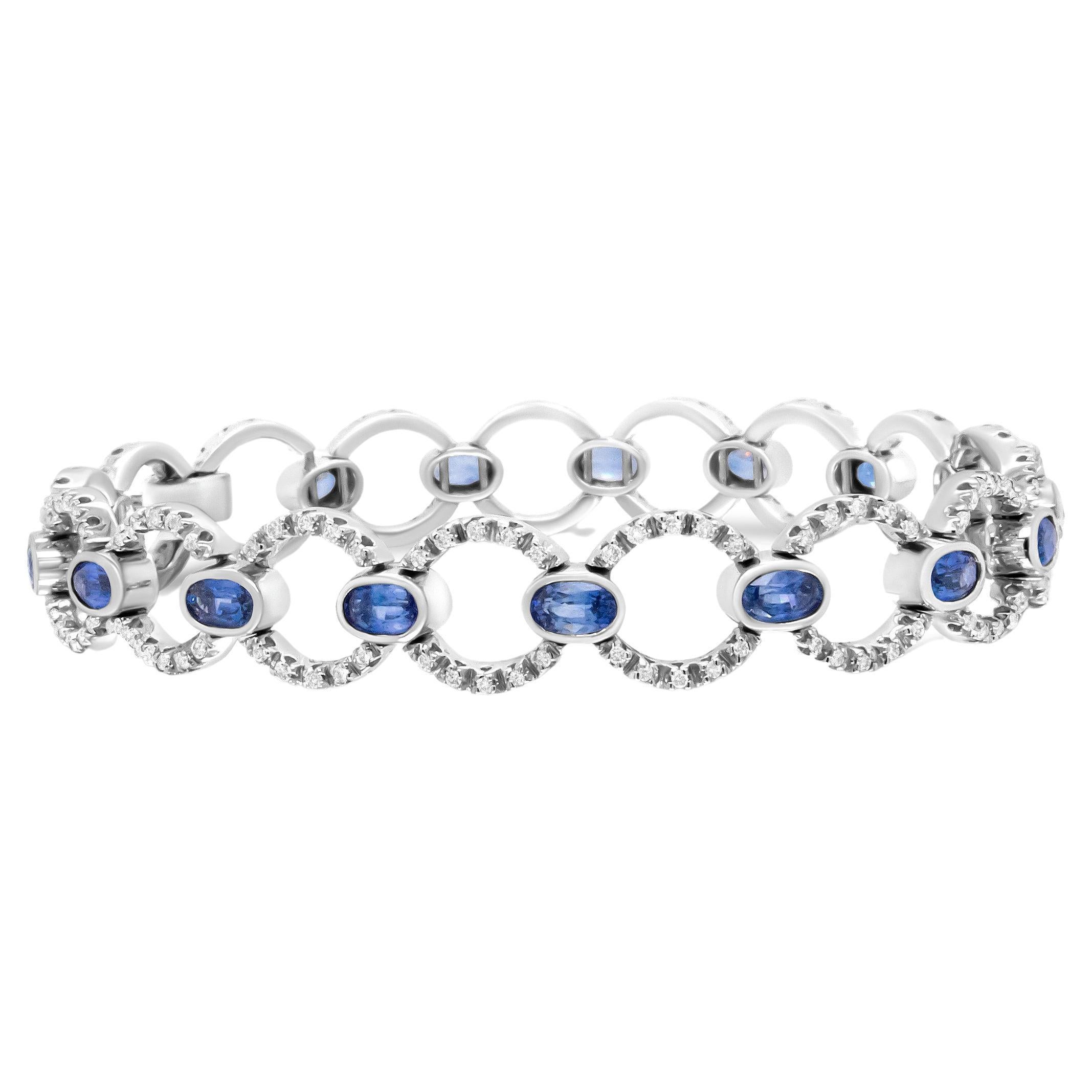18K White Gold 6 Ct Diamond and Oval Blue Sapphire Openwork Circle Link Bracelet For Sale