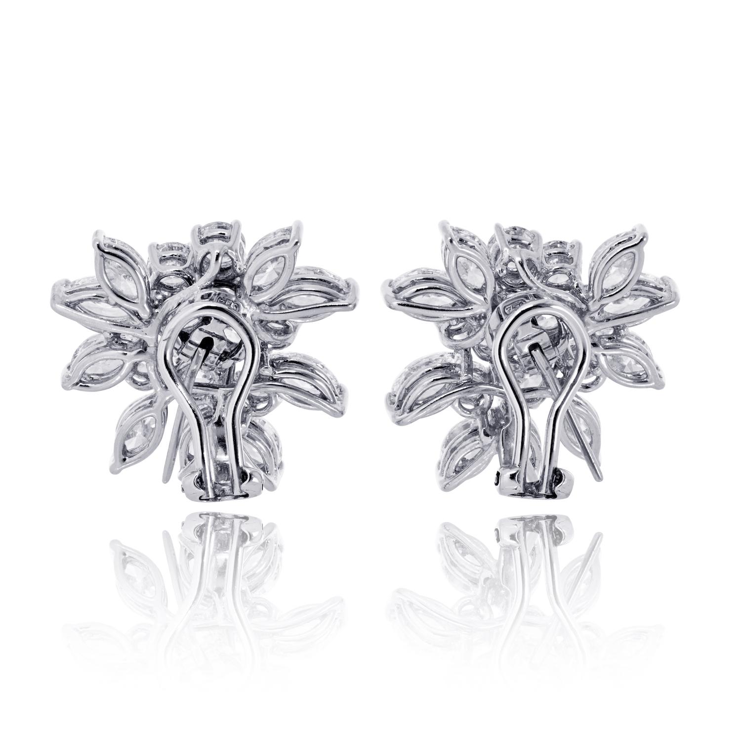 Boucles d'oreilles en or blanc 18K avec diamants ronds et taillés en marquise 7.00cttw Excellent état - En vente à New York, NY