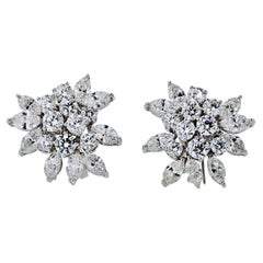 Boucles d'oreilles en or blanc 18K avec diamants ronds et taillés en marquise 7.00cttw