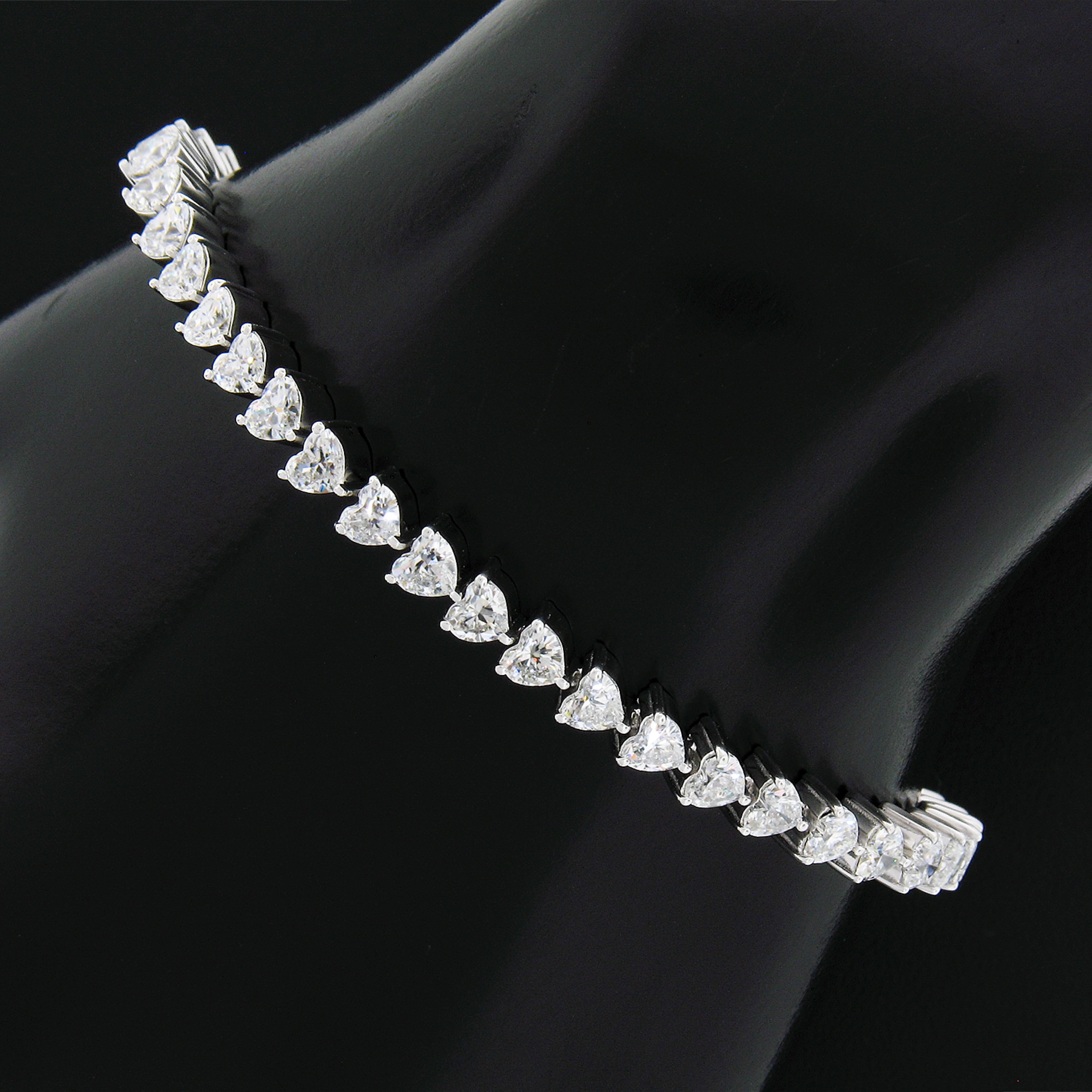 Bracelet tennis en or blanc 18 carats, 7,10 ctw de diamants taille cœur sertis en pointe 2