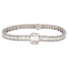 Bracelet en or blanc 18 carats avec diamants naturels taille baguette de 7,15 carats