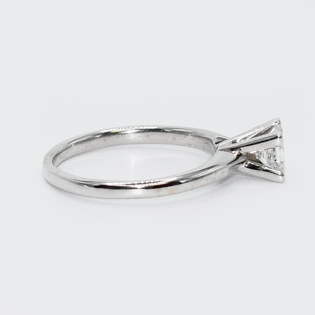 18K White Gold .71ct Princess Cut Diamond Ring, 3.3g, GSL Certified In Excellent Condition For Sale In Laguna Beach, CA