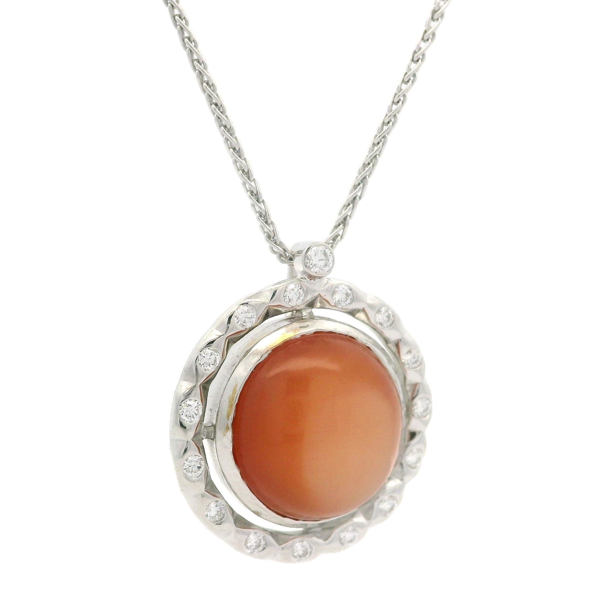 18k White gold 7.29ct Peach Orange Moonstone w/ Diamond Halo Pendant Necklace For Sale 7