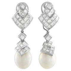 Orecchini con diamanti e perle in oro bianco 18 carati da 8,0 carati