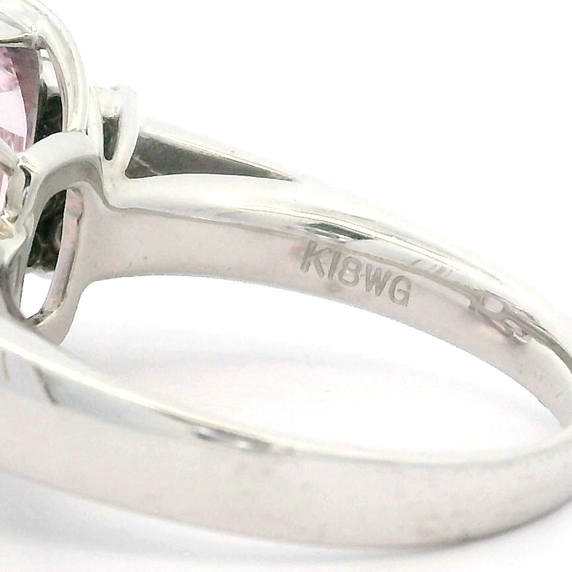 18 Karat Weißgold Ring mit 8,35 Karat großem pulverrosa Morganit im Kissenschliff und Diamanten im Angebot 8
