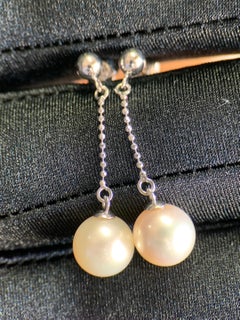 18K White Gold 8.5mm White Round Sea Pearl Dangle Earring