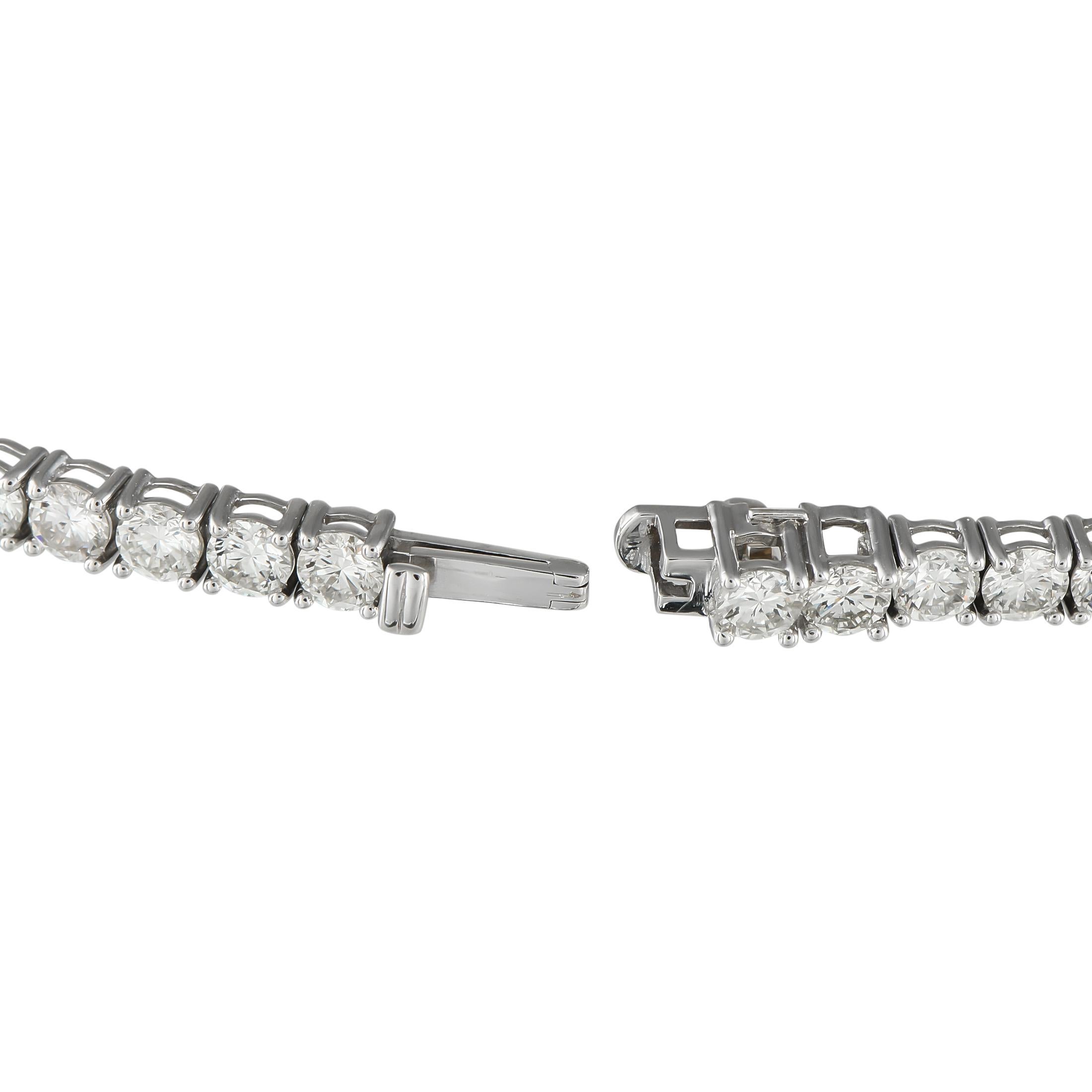 Round Cut 18K White Gold 8.76ct Diamond Tennis Bracelet For Sale