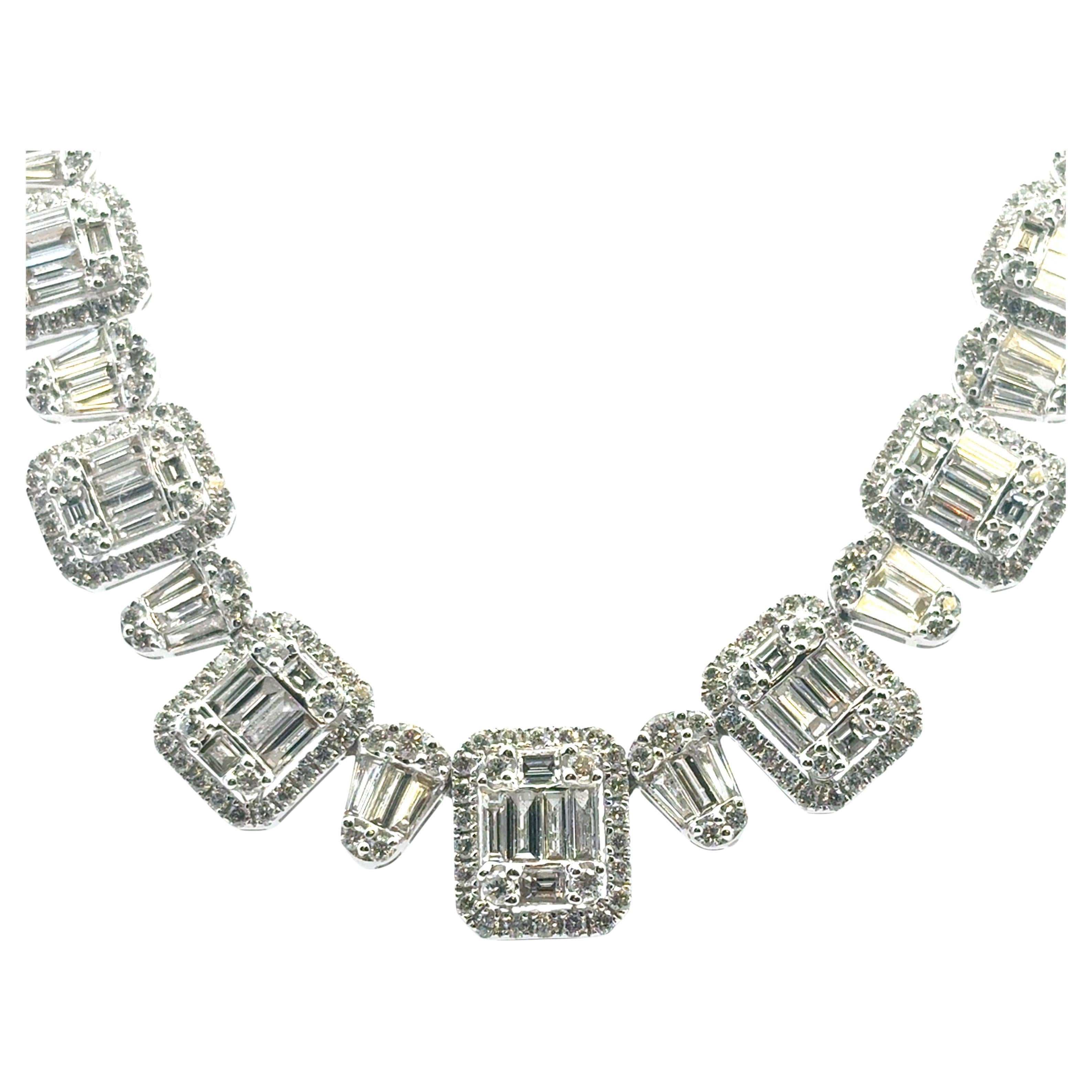 Collier en or blanc 18k diamant baguette et rond brillant naturel 9.09ctw en vente