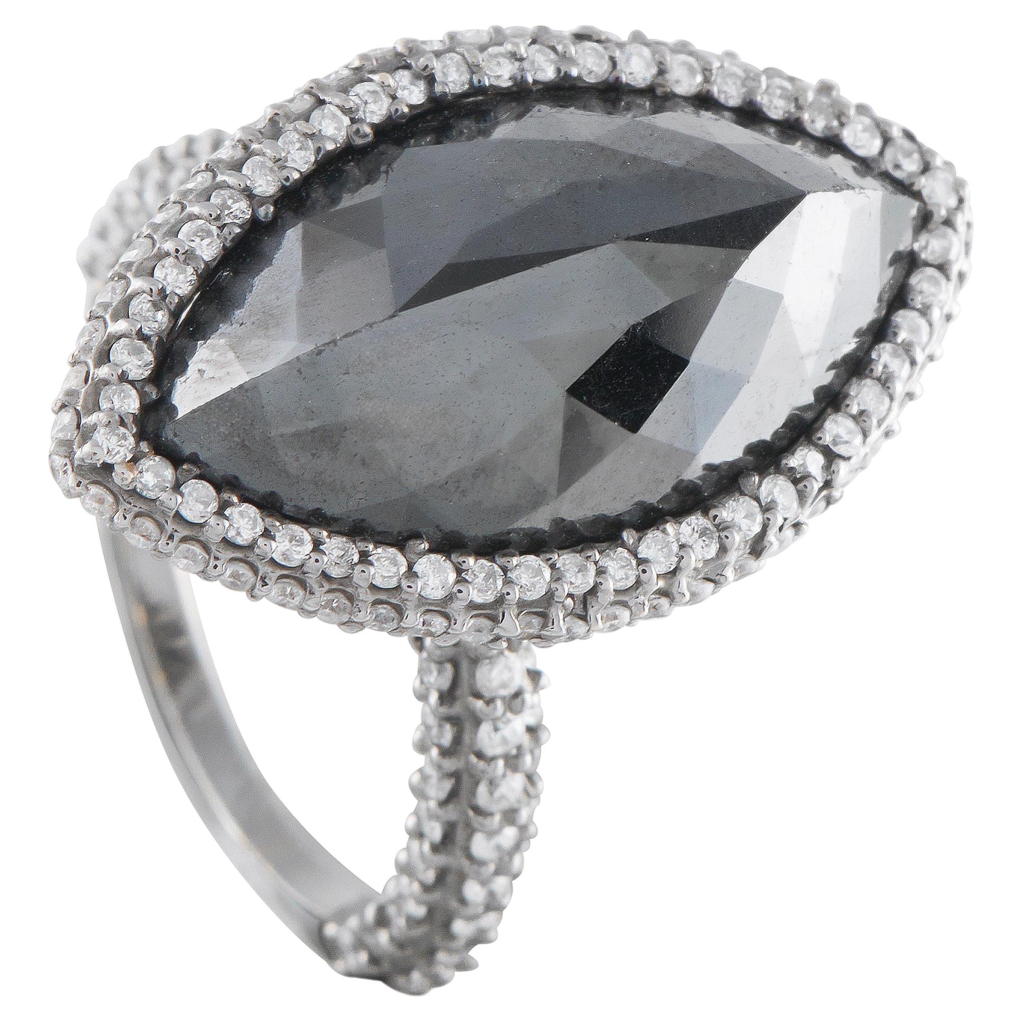 Anillo de oro blanco de 18 quilates con 9,0 ct de diamantes blancos y negros MF03-050526