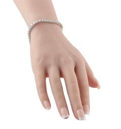 Bracelet de tennis en or blanc 18K avec 9.26ct de diamants MF05-041526