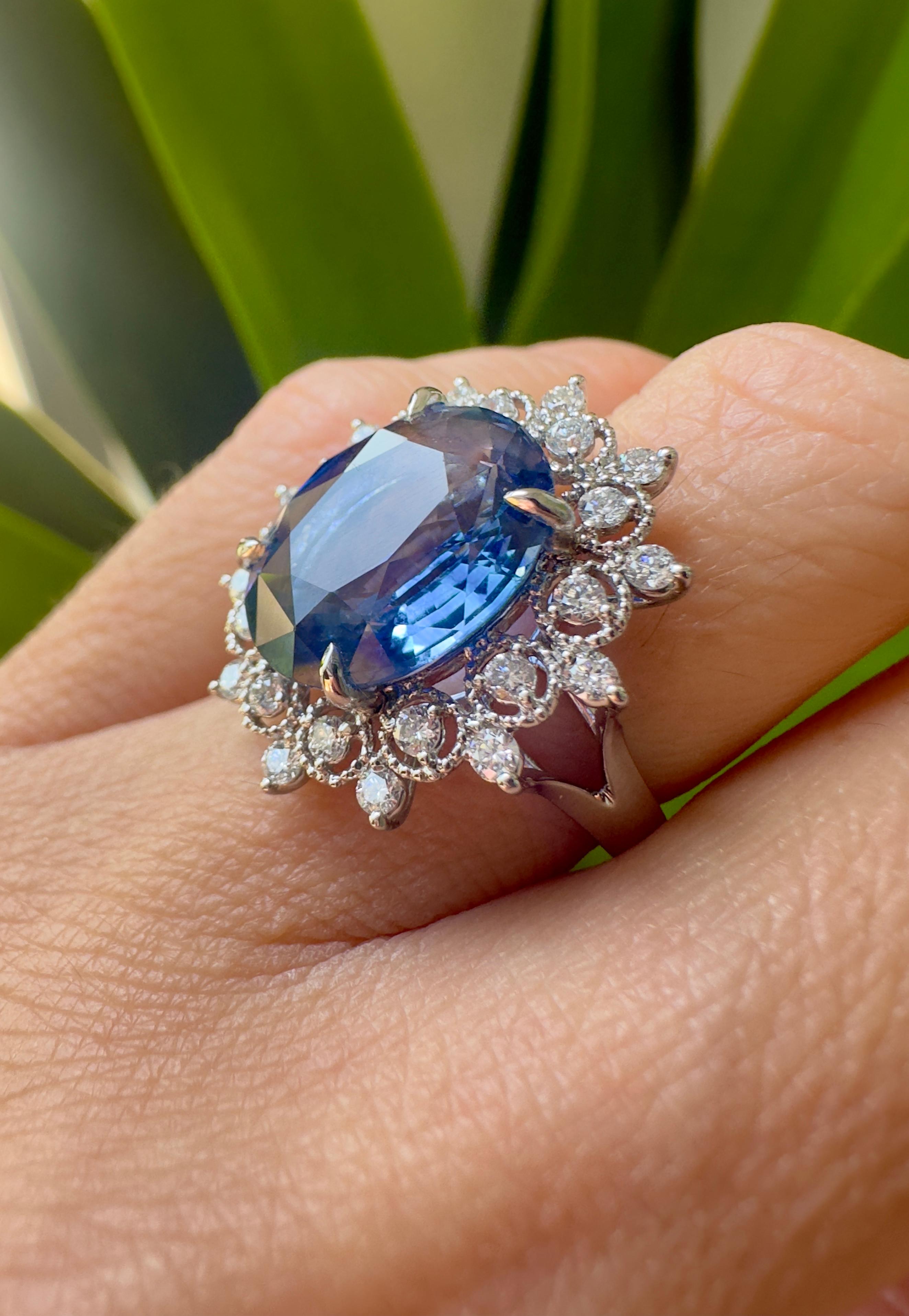 9.27 Carat GIA Certified Sri Lanka Sapphire in 18k White Gold and Diamond Ring For Sale 1