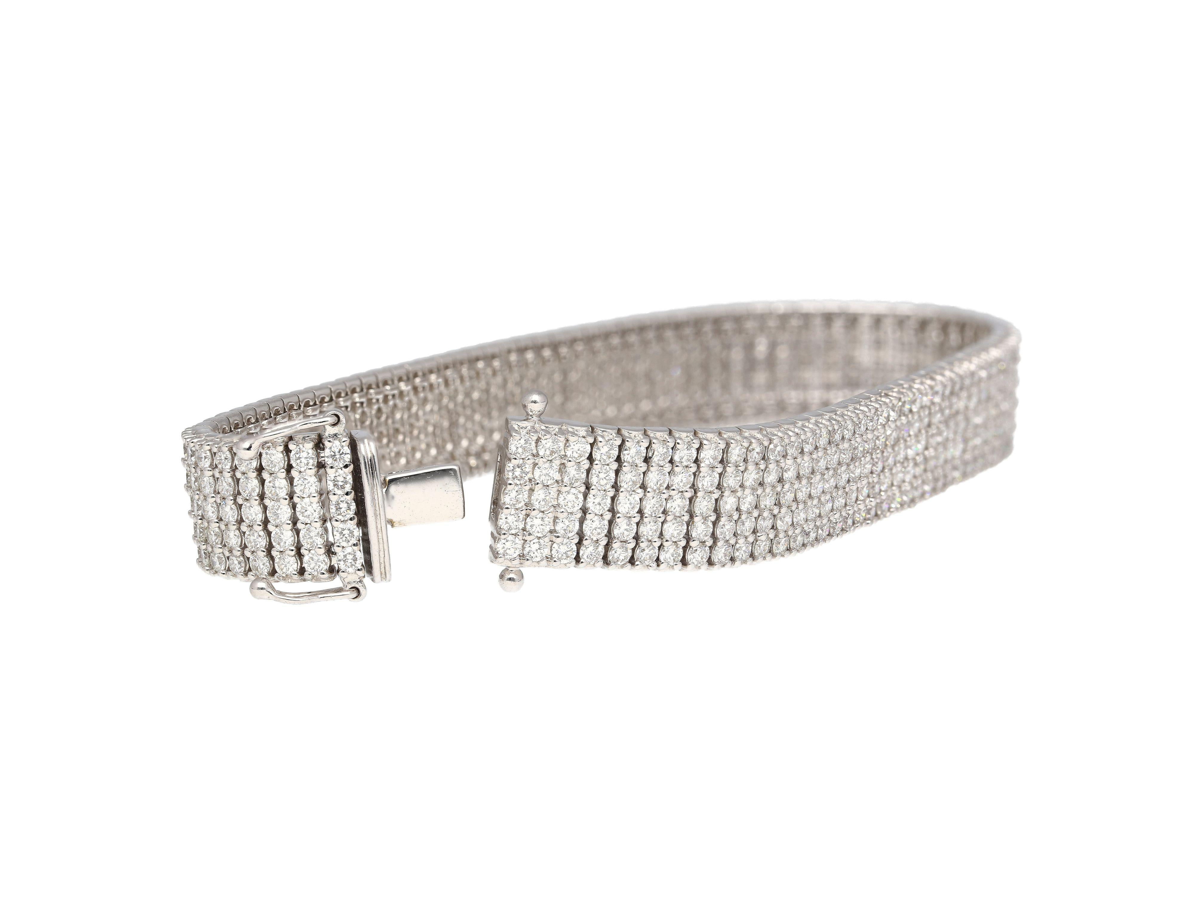 Women's 18k White Gold 9.32 Carat Natural Diamond 5-Row Tennis Bracelet For Sale