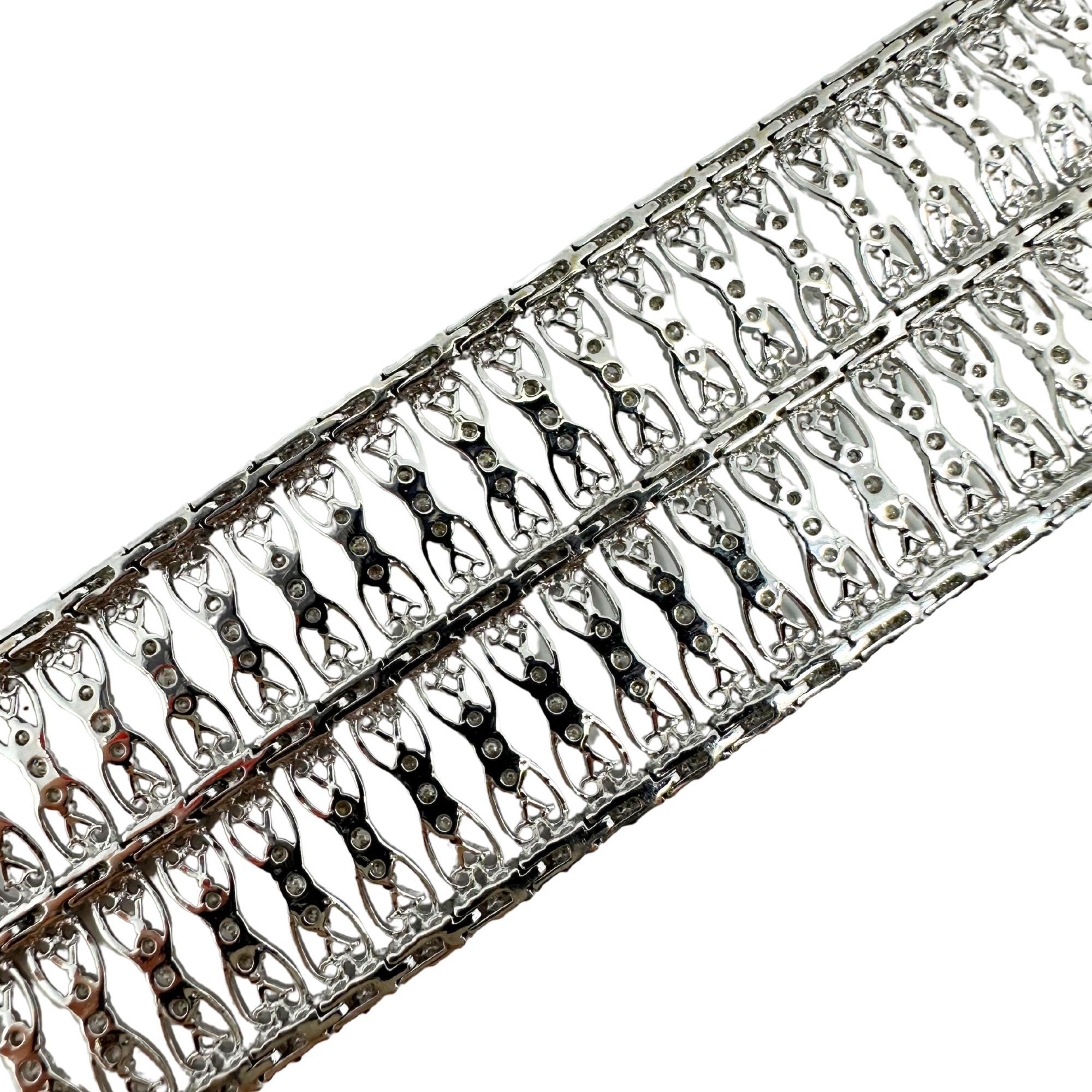Women's 18K White Gold 9.48 Carat Diamond Bracelet - 7 inches For Sale