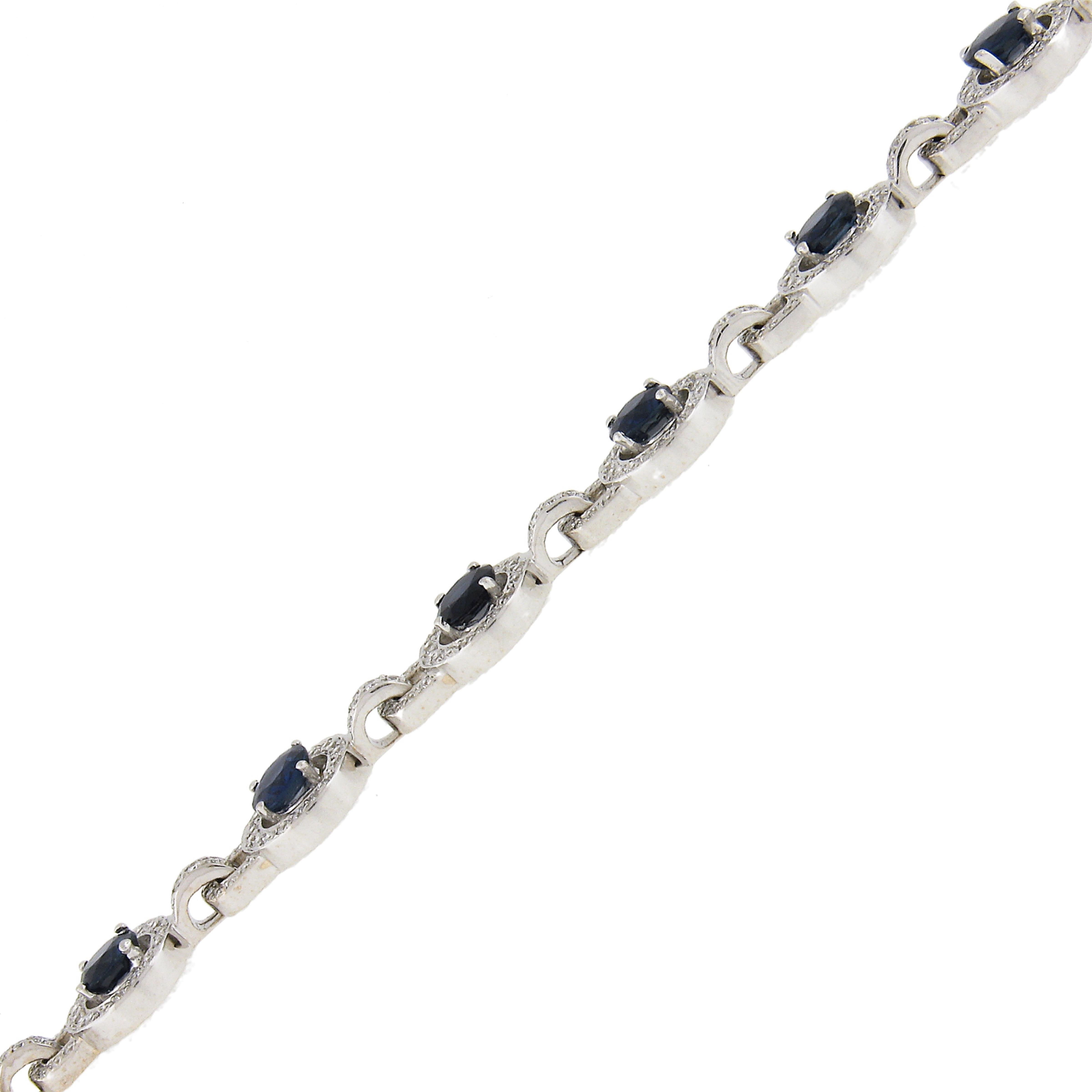 Bracelet à maillons en or blanc 18 carats avec saphirs et diamants de haute qualité de 9,51 carats en vente 2