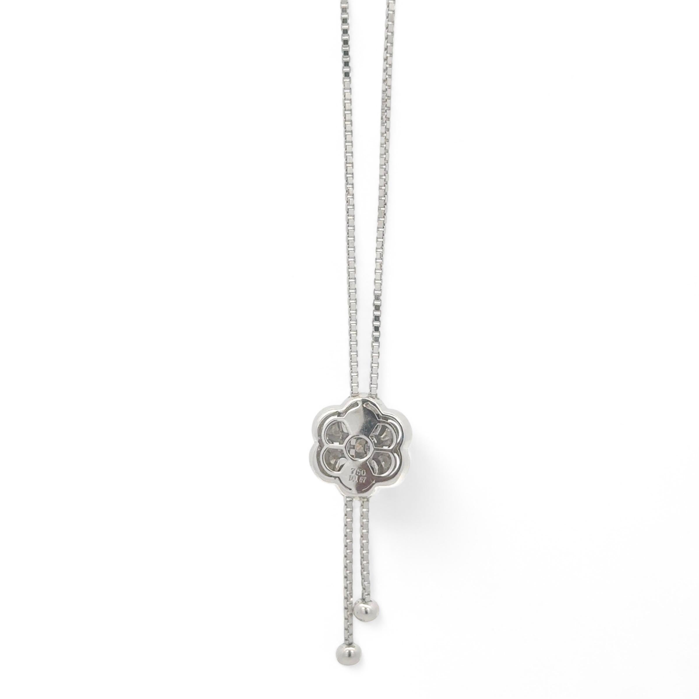 Round Cut 18K White Gold Adjustable Diamond Flower Necklace For Sale