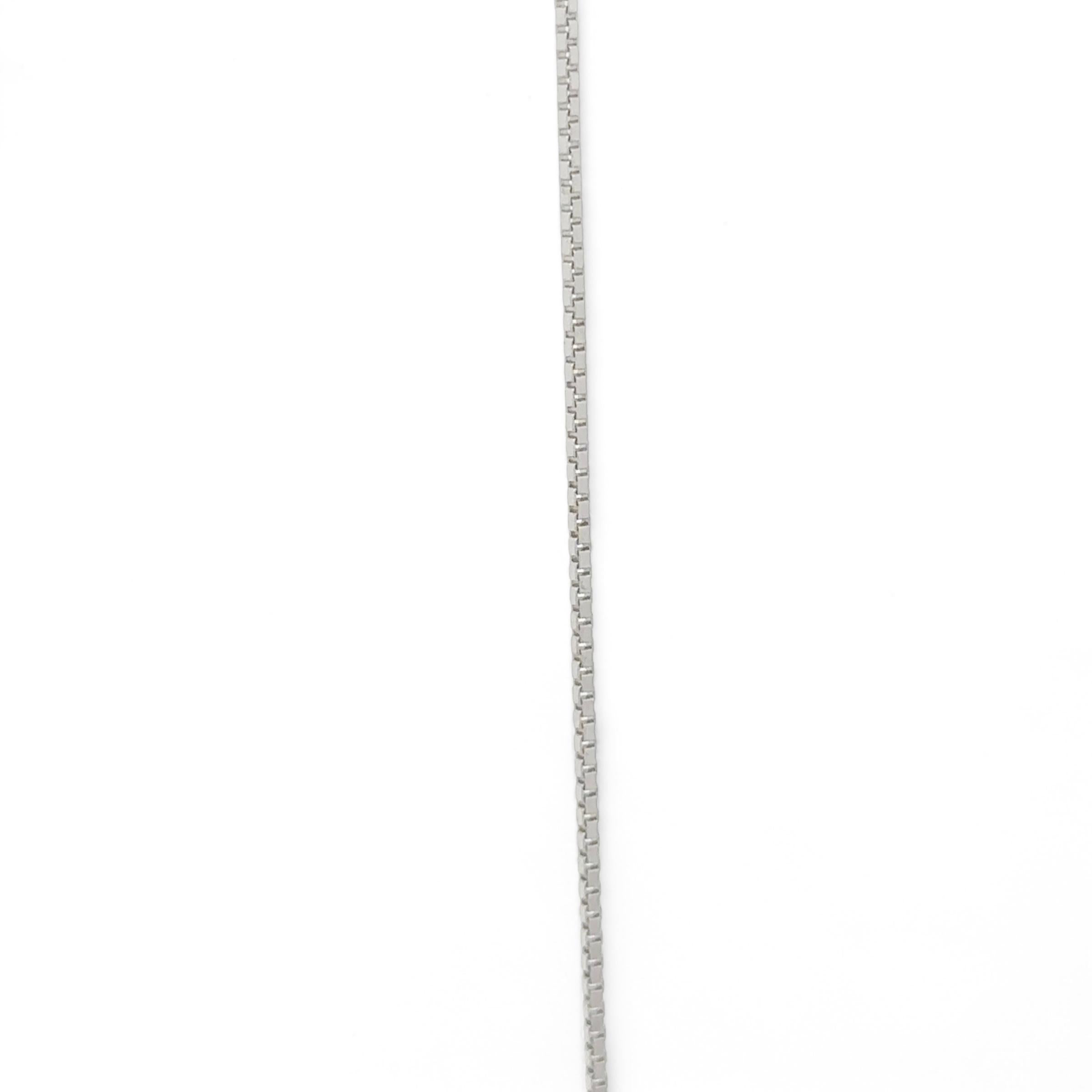 18K White Gold Adjustable Diamond Flower Necklace In New Condition For Sale In New York, NY