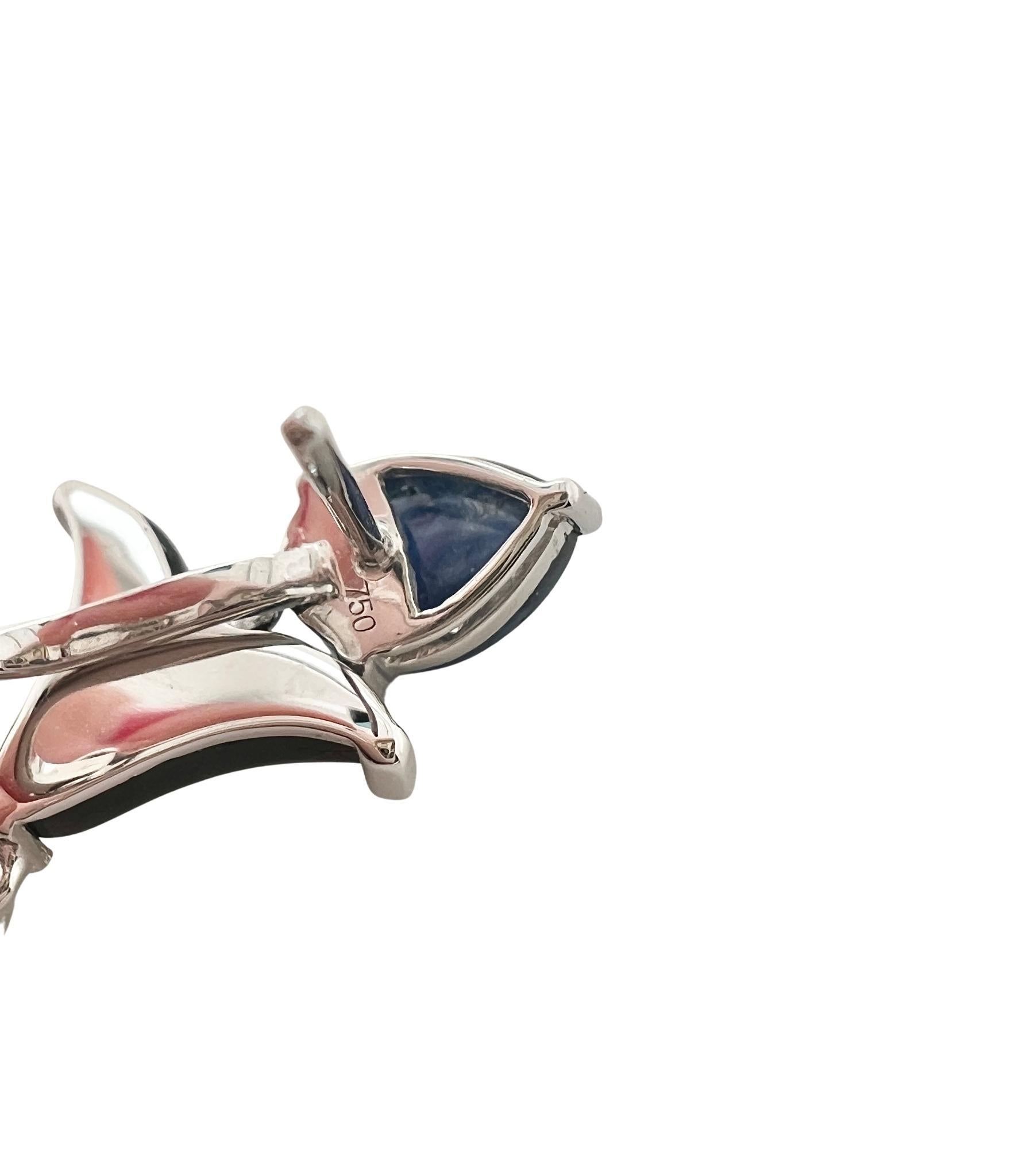 Orecchini ad ala di farfalla in oro bianco 18k, agata, onice, zaffiro e diamante In condizioni ottime in vendita a New York, NY