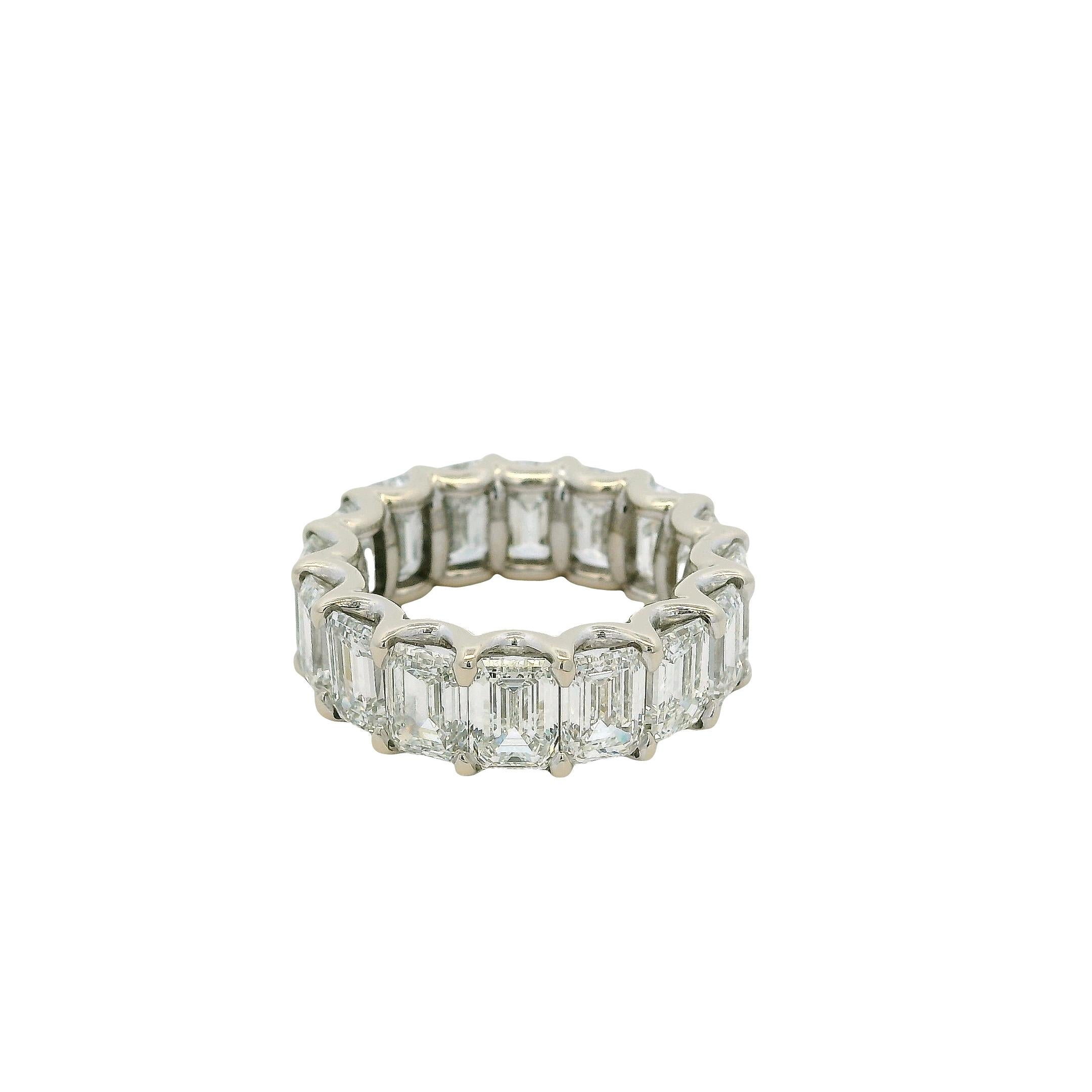 18k Weißgold alle GIA zertifiziert Smaragdschliff 9,82ctw Diamant Eternity Band im Angebot 5