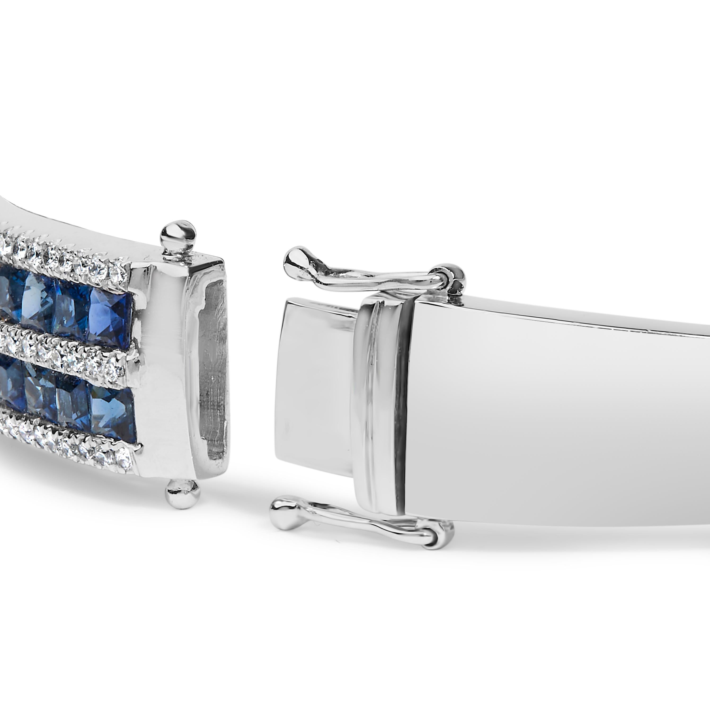Avvolto dall'opulenza dell'oro bianco 18 carati, rodiato per una maggiore lucentezza, questo braccialetto bangle è una sinfonia di lusso e fascino abbagliante. Alterna con grazia il bagliore radioso dei diamanti naturali (colore G-H, purezza