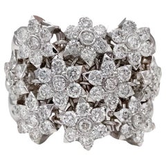 18K White Gold and Diamond Flower Cocktail Ring