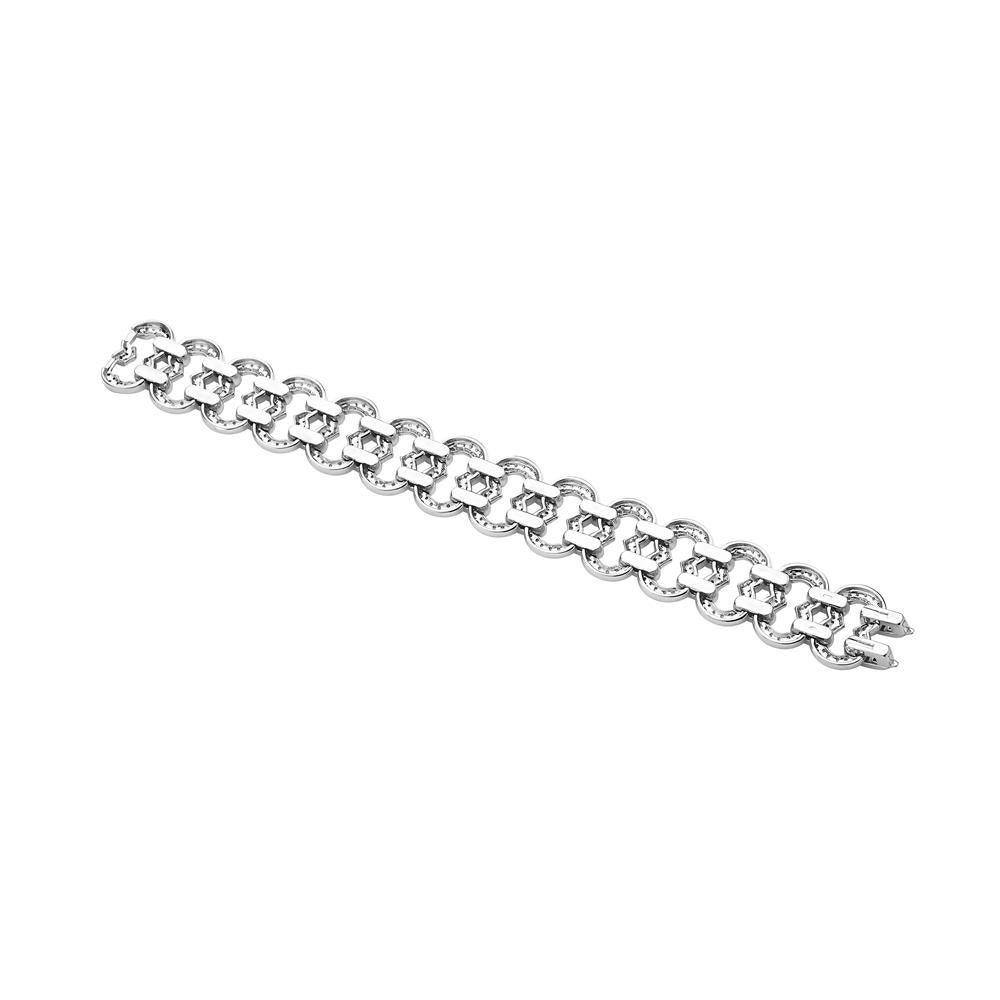 Contemporary 18 Karat White Gold and Diamond Link Bracelet For Sale