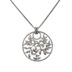 18 Karat Weißgold und Diamant Offener floraler Kreis-Anhänger-Halskette mit Kreis-Anhänger  #20724
