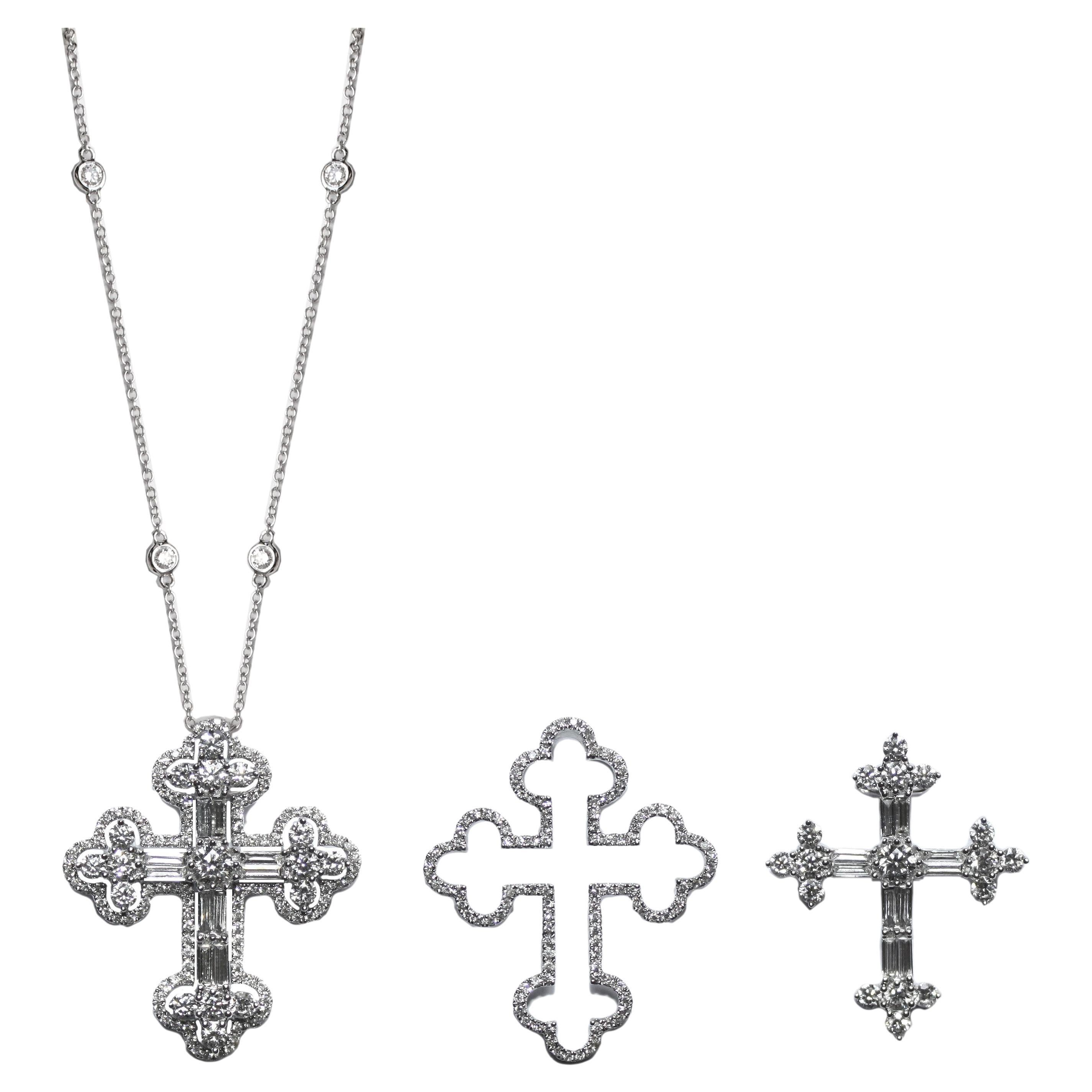 Tess Van Ghert  18K Weißgold und Diamant Orthodoxes Kreuz Halskette (Baguetteschliff) im Angebot