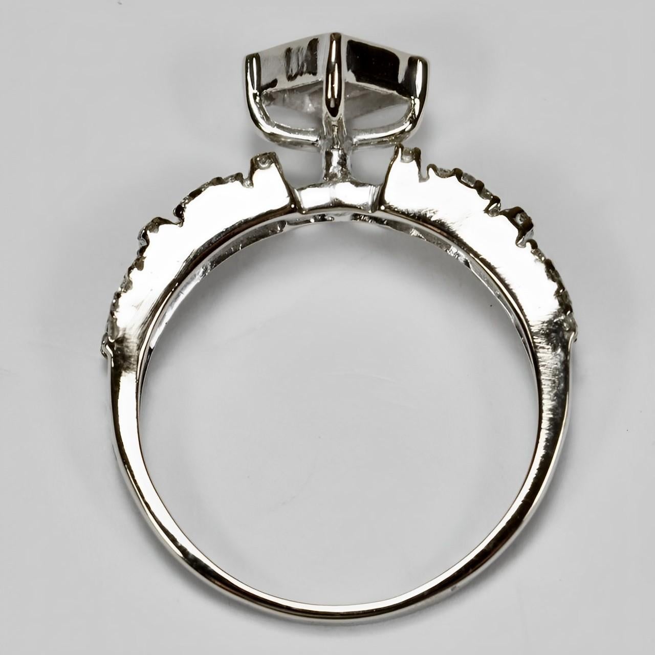 Women's 18K White Gold and Diamond Pavé Dress Ring with Diamond Shoulders circa 1980s For Sale