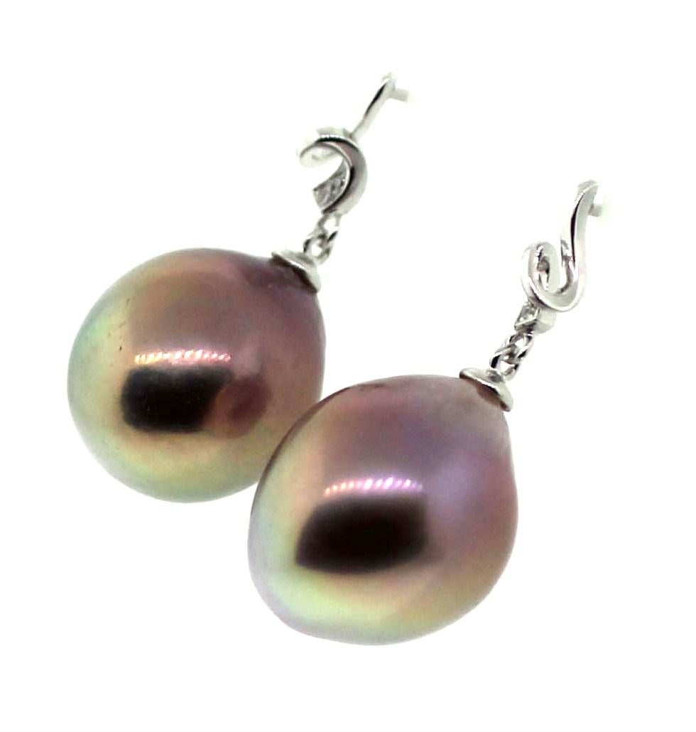 Contemporary Hakimoto 18K White Gold and Diamond Pearl Earrings