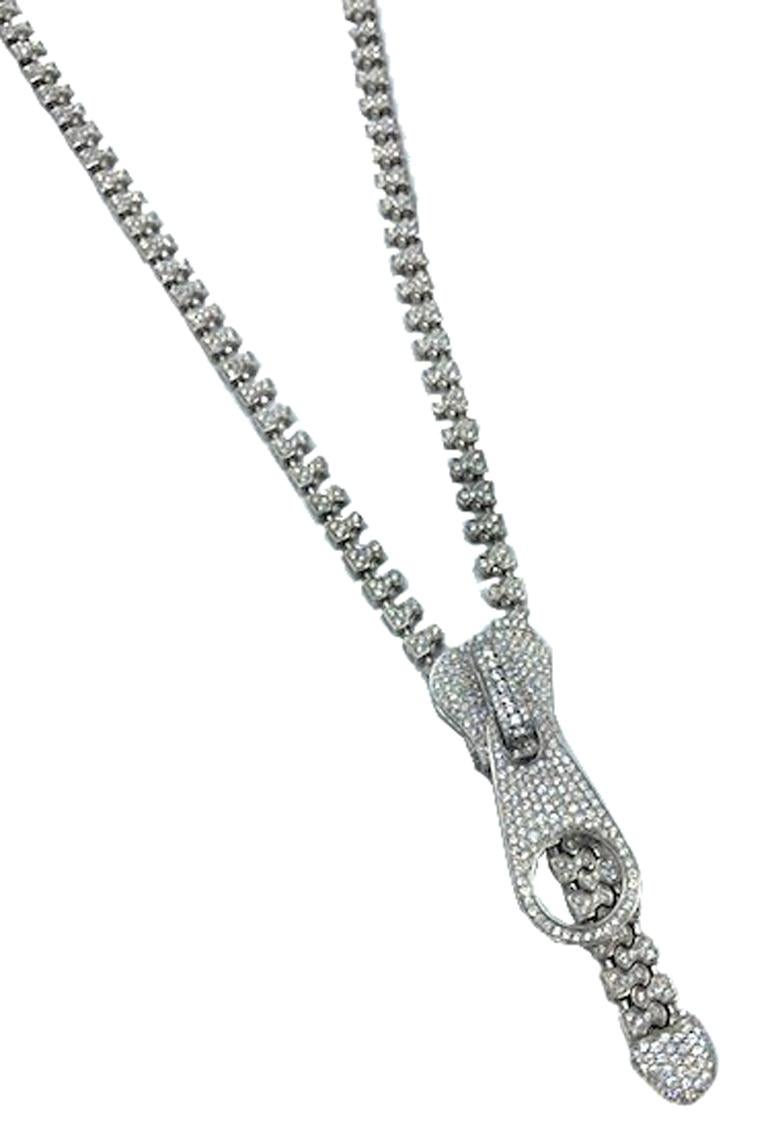 18 Karat White Gold and Diamond Zipper Necklace In Excellent Condition In West Palm Beach, FL